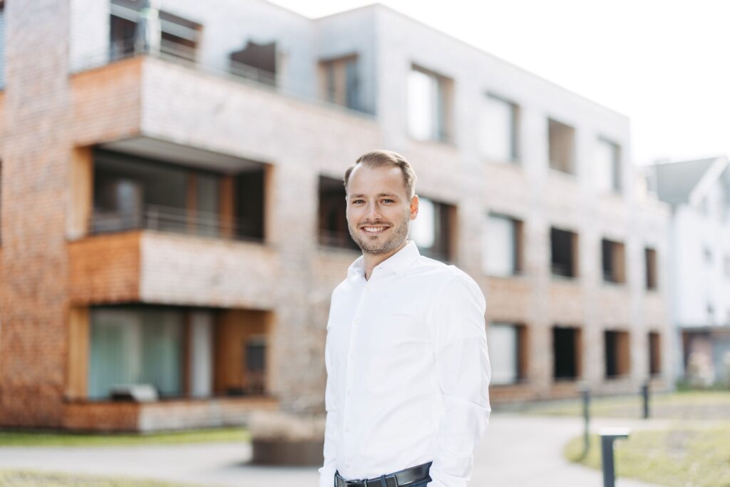Porträt von Marc Gröber, Vermietungsmanagement bei HomeLiv Immo